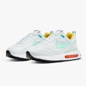 Nike Air Max Dawn - White